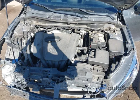 2020 Toyota Yaris Le z USA, uszkodzony, nr VIN 3MYDLBJV4LY707418